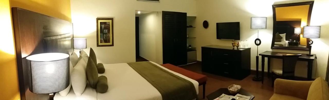 Smart Hotel Lahore Exterior foto