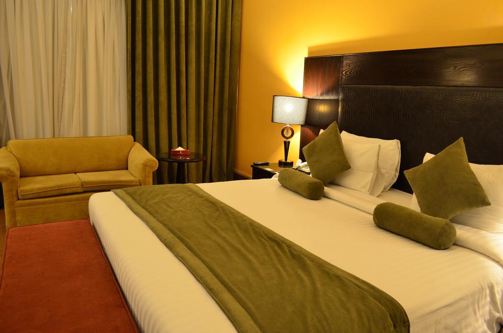 Smart Hotel Lahore Habitación foto