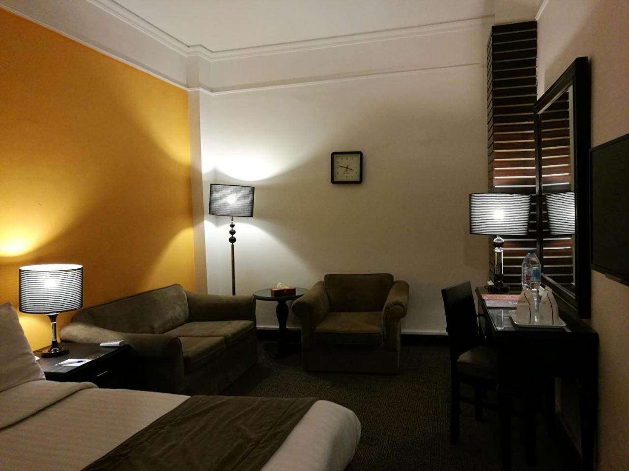 Smart Hotel Lahore Exterior foto